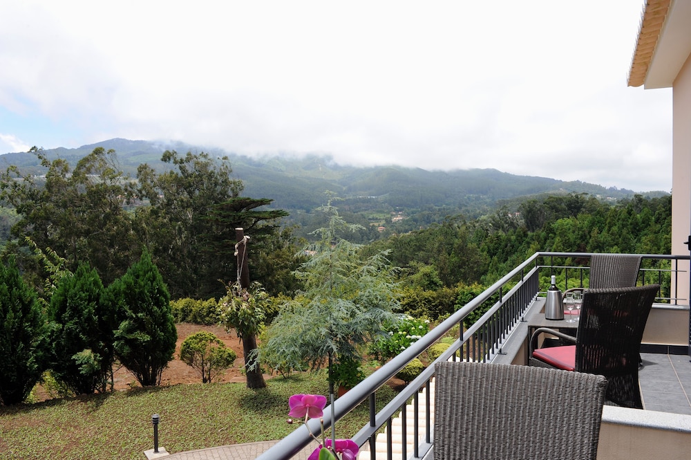 Quinta Cova do Milho — Hotel rooms in Santa Cruz, Madeira