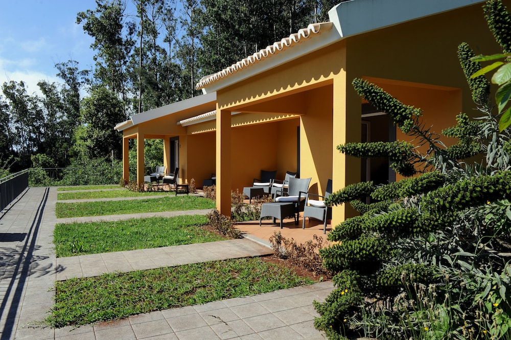 Quinta Cova do Milho — Hotel building in Santa Cruz, Madeira