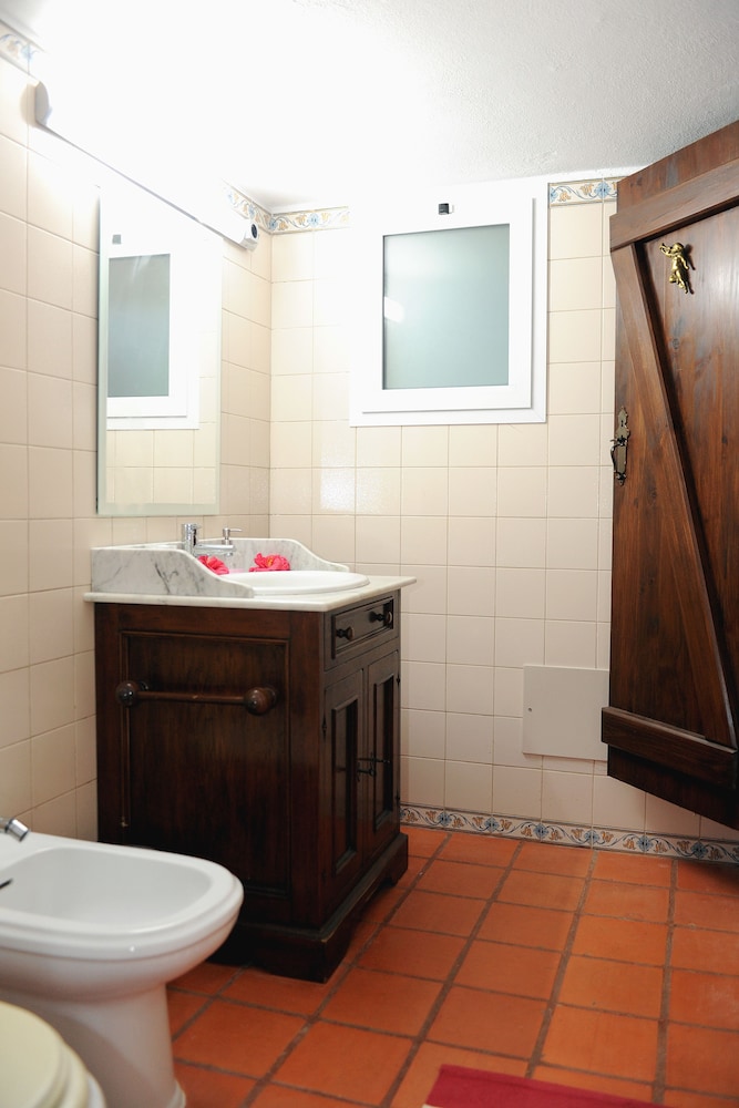 Quinta Cova do Milho — Hotel rooms in Santa Cruz, Madeira
