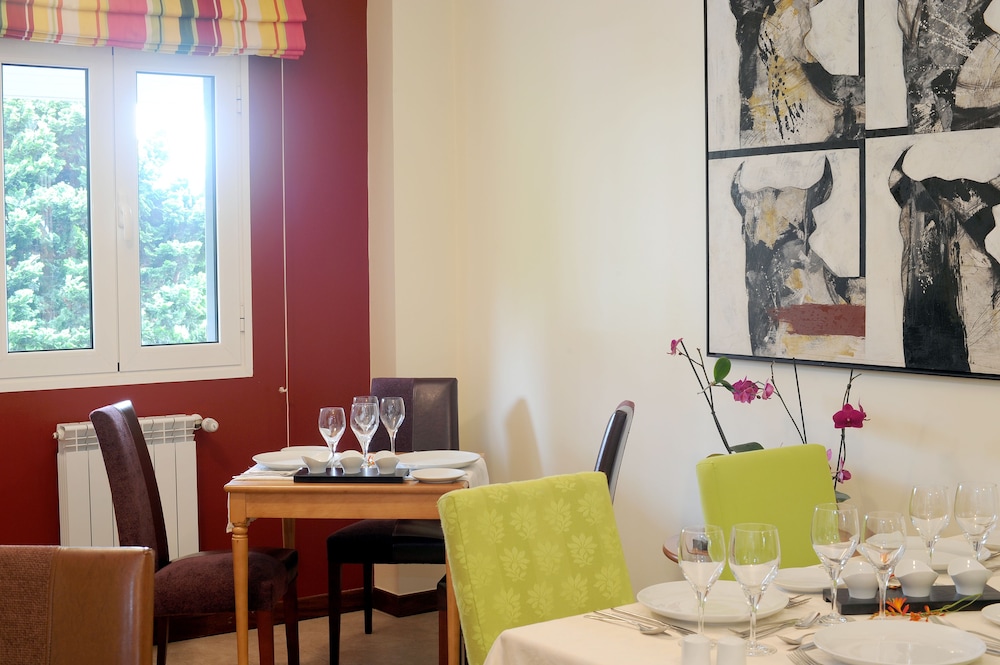 Quinta Cova do Milho — Restaurant & bars in Santa Cruz, Madeira