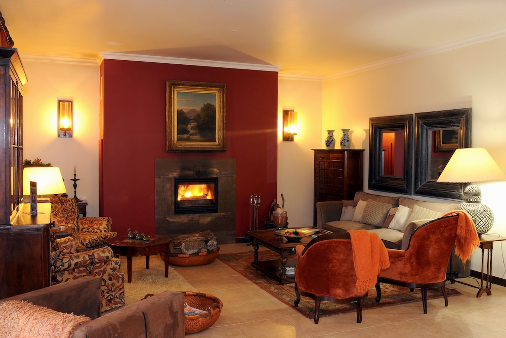 Quinta Cova do Milho — Hotel rooms in Santa Cruz, Madeira