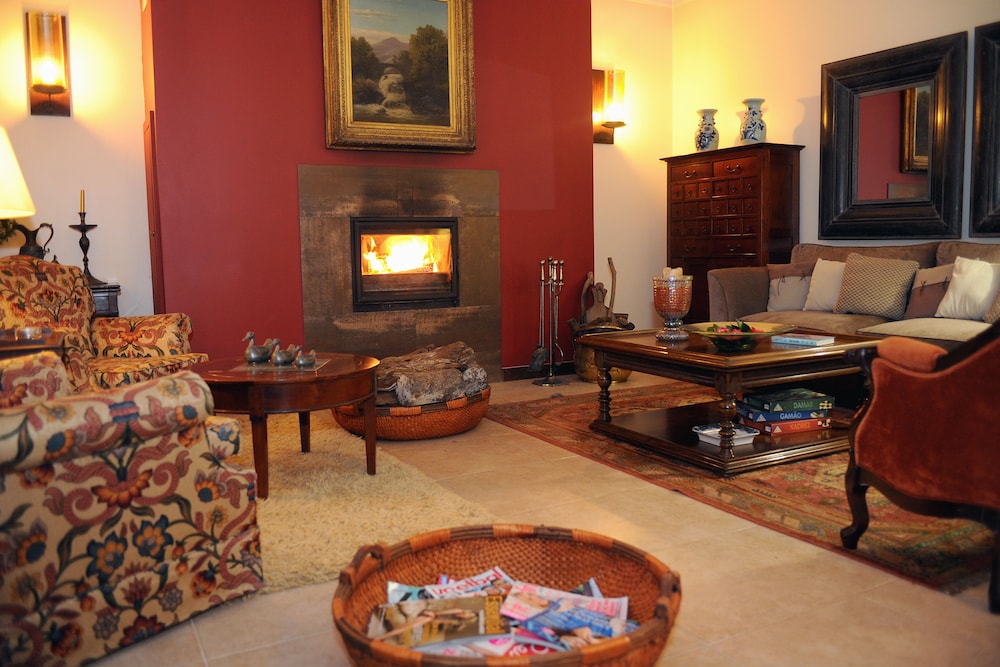 Quinta Cova do Milho — Hotel rooms in Santa Cruz, Madeira