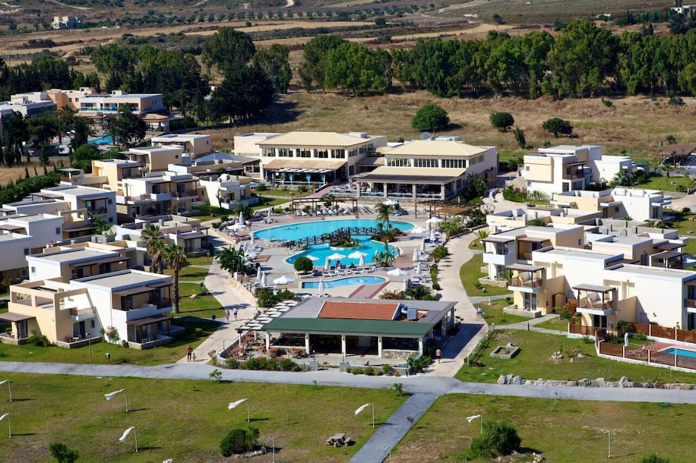 Natura Park Village Hotel & Spa — Swimming pool in Psalidi, South Aegean