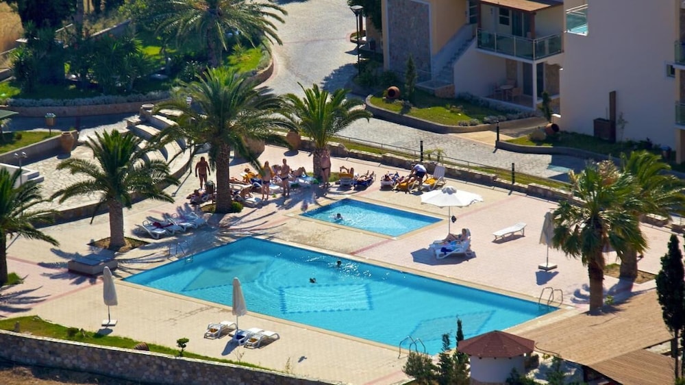 Natura Park Village Hotel & Spa — Swimming pool in Psalidi, South Aegean