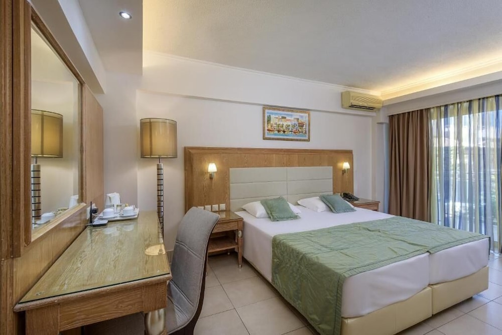 Natura Park Village Hotel & Spa — Hotel rooms in Psalidi, South Aegean