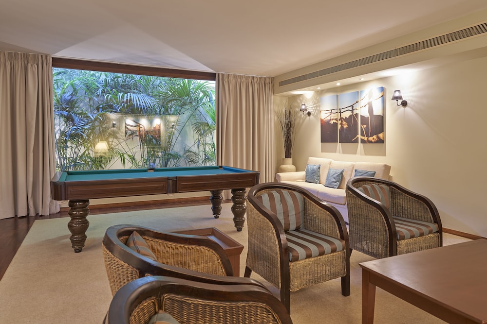 PortoBay Serra Golf — Sports & recreation in Santa Cruz, Madeira