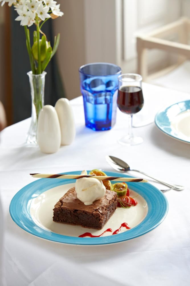 PortoBay Serra Golf — Restaurant & bars in Santa Cruz, Madeira