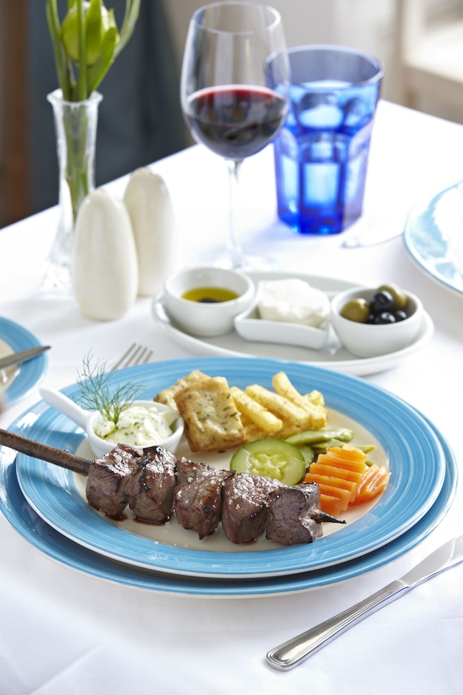 PortoBay Serra Golf — Restaurant & bars in Santa Cruz, Madeira