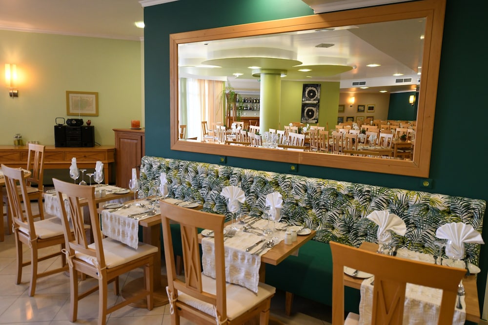 Hotel do Campo — Restaurant & bars in Ribeira Brava, Madeira