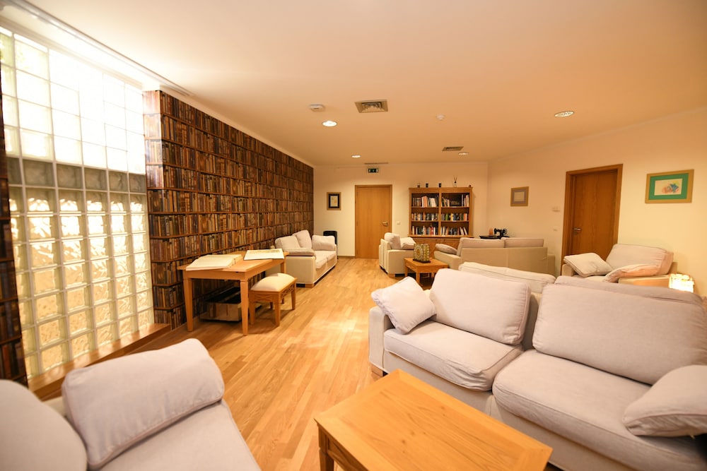 Hotel do Campo — Hotel building in Ribeira Brava, Madeira