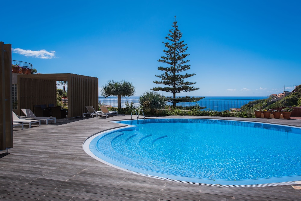 Hotel do Campo — Swimming pool in Ribeira Brava, Madeira