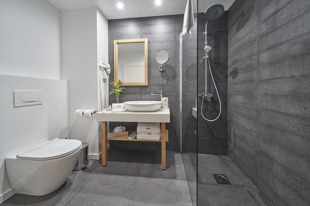 Hotel Quinta Do Furao — Hotel rooms in Santana, Madeira