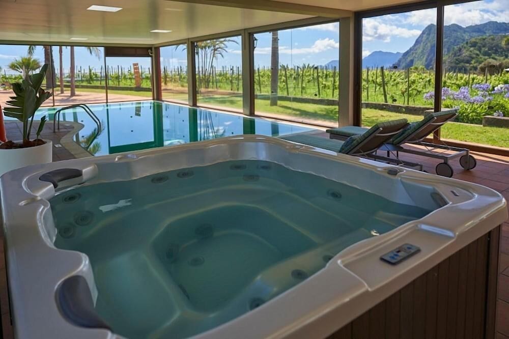 Hotel Quinta Do Furao — Spa in Santana, Madeira