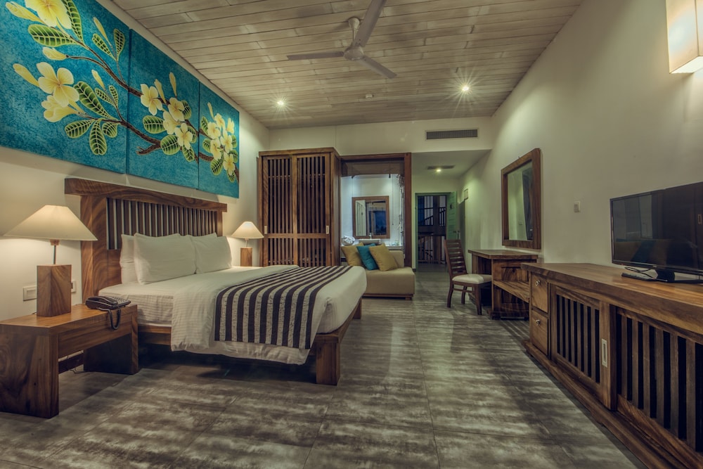 Suriya Resort — Hotel rooms in Negombo, Western Province