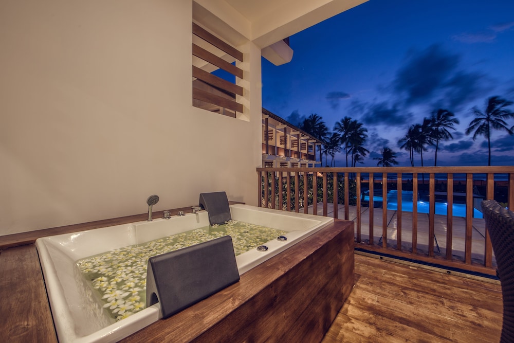Suriya Resort — Hotel rooms in Negombo, Western Province