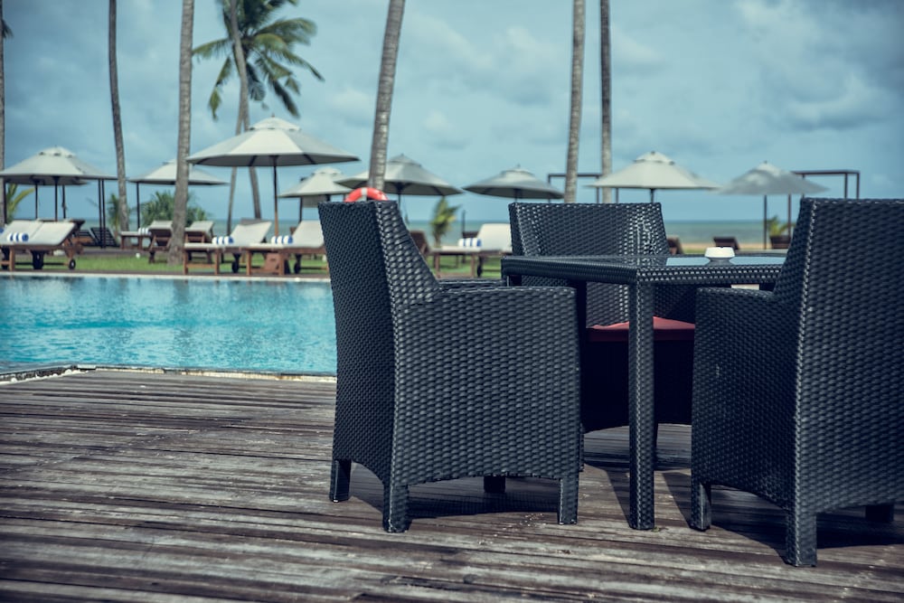 Suriya Resort — Swimming pool in Negombo, Western Province