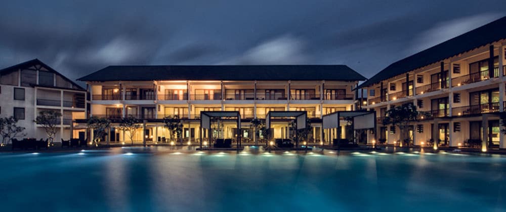 Suriya Resort — Hotel building in Negombo, Western Province