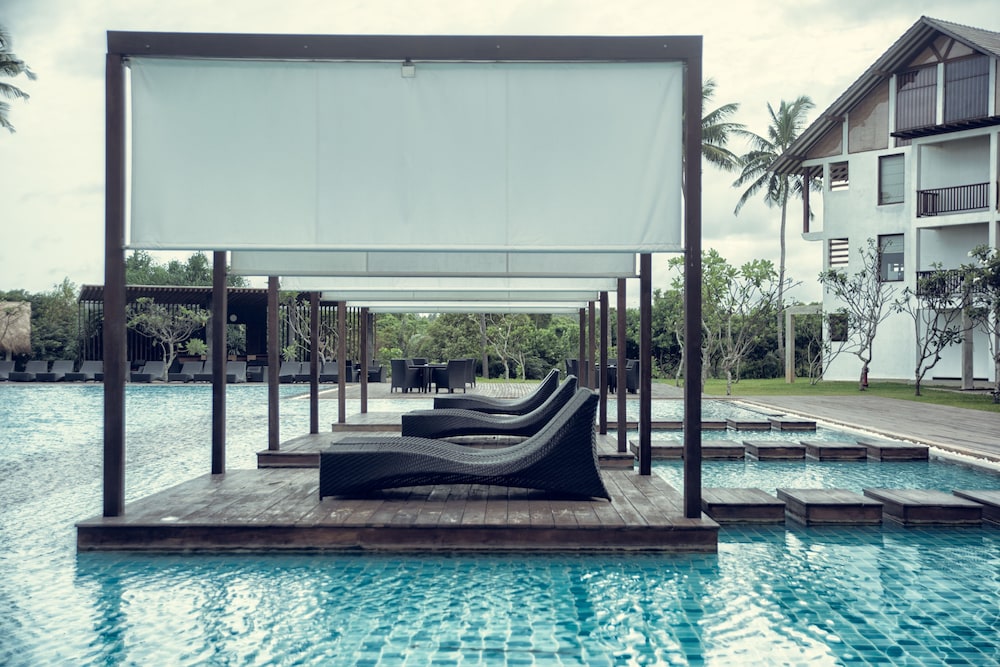 Suriya Resort — Swimming pool in Negombo, Western Province