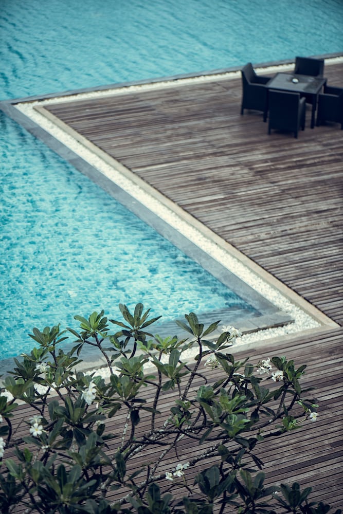 Suriya Resort — Swimming pool in Negombo, Western Province