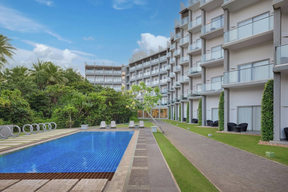 Sheraton Kosgoda Turtle Beach Resort — Swimming pool in Kosgoda, Southern Province