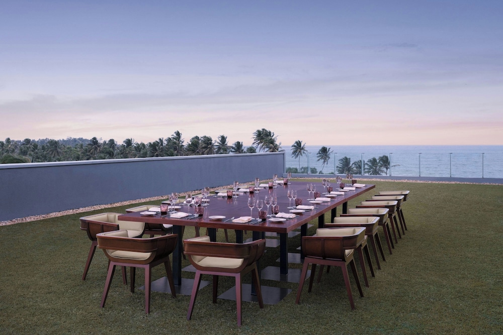 Sheraton Kosgoda Turtle Beach Resort — Restaurant & bars in Kosgoda, Southern Province