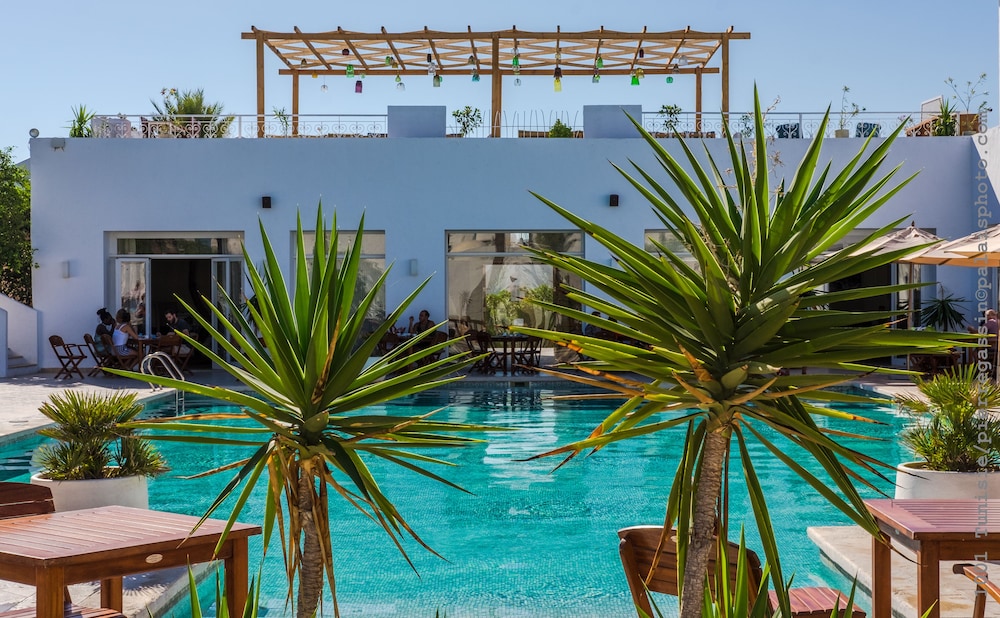 Les Jardins De Toumana — Swimming pool in Midoun, Medenine