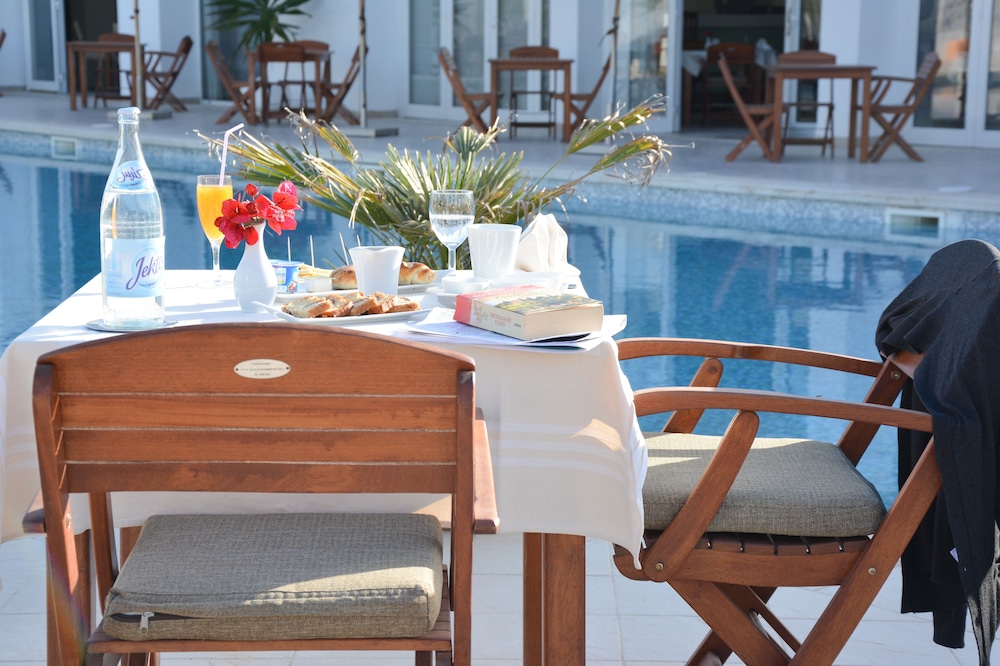 Les Jardins De Toumana — Swimming pool in Midoun, Medenine