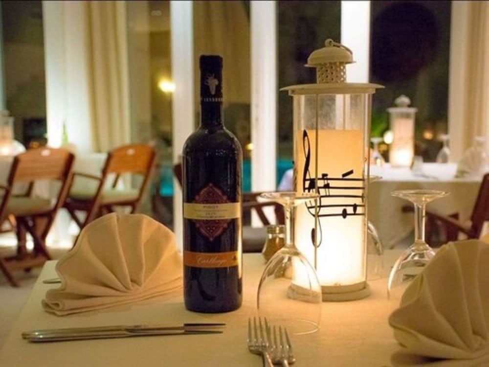 Les Jardins De Toumana — Restaurant & bars in Midoun, Medenine