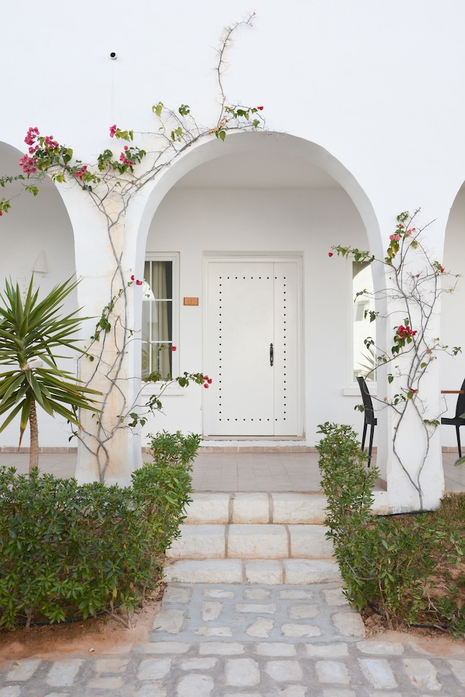 Les Jardins De Toumana — Hotel building in Midoun, Medenine
