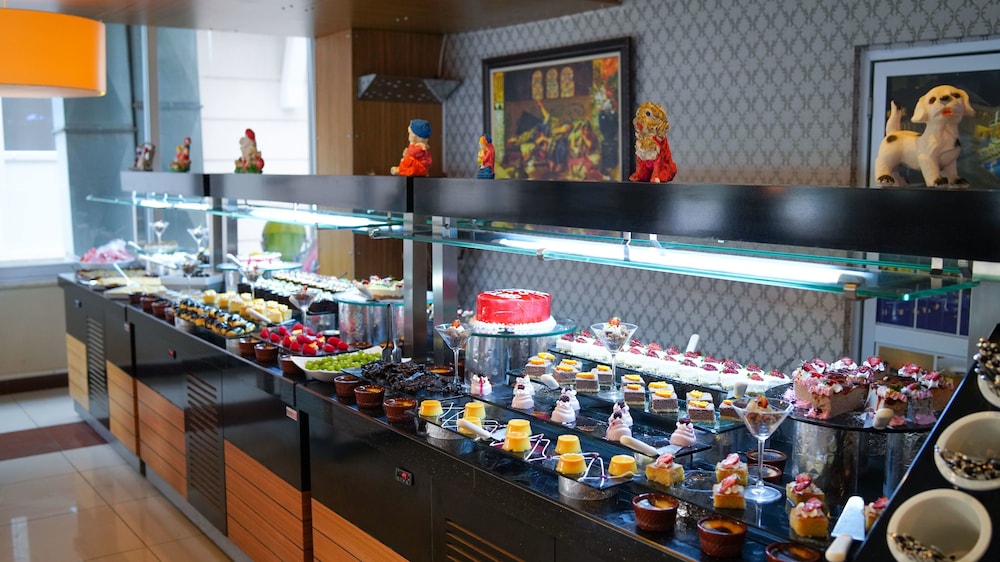 Aes Club Hotel — Restaurant & bars in Fethiye, Mugla