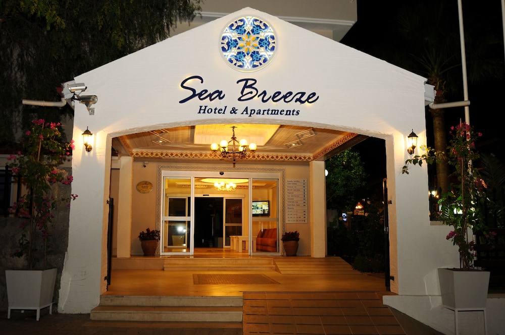 Sea Breeze Hotel & Apartments — Hotel building in Fethiye, Mugla