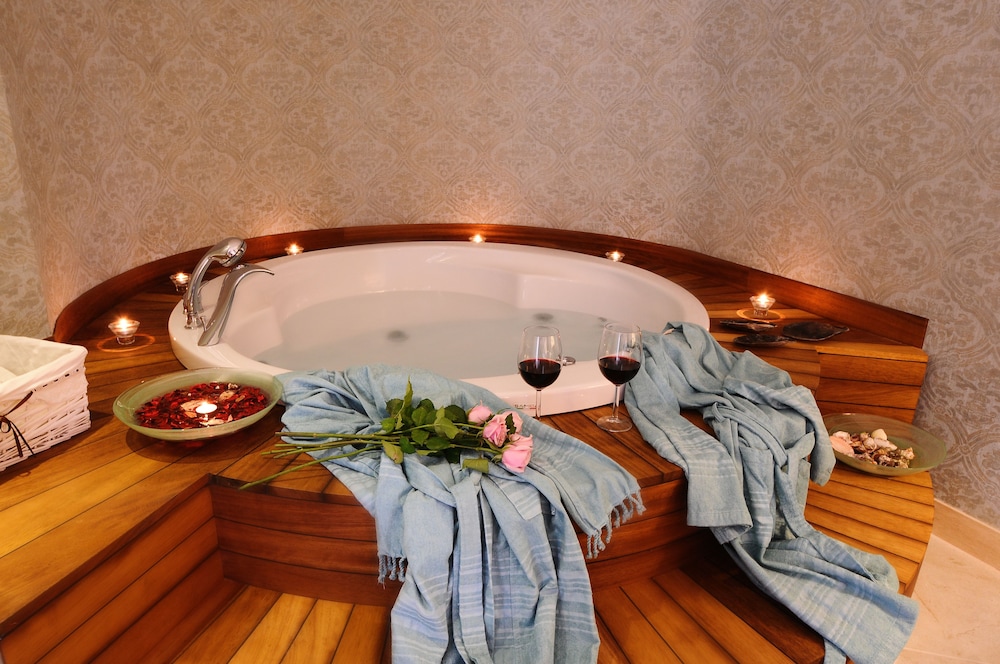 Sea Breeze Hotel & Apartments — Spa in Fethiye, Mugla