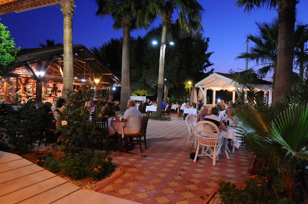 Sea Breeze Hotel & Apartments — Restaurant & bars in Fethiye, Mugla