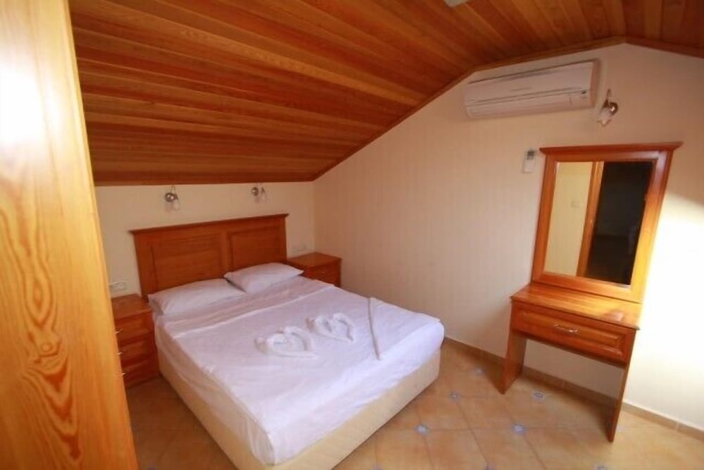 Sea Breeze Hotel & Apartments — Hotel rooms in Fethiye, Mugla