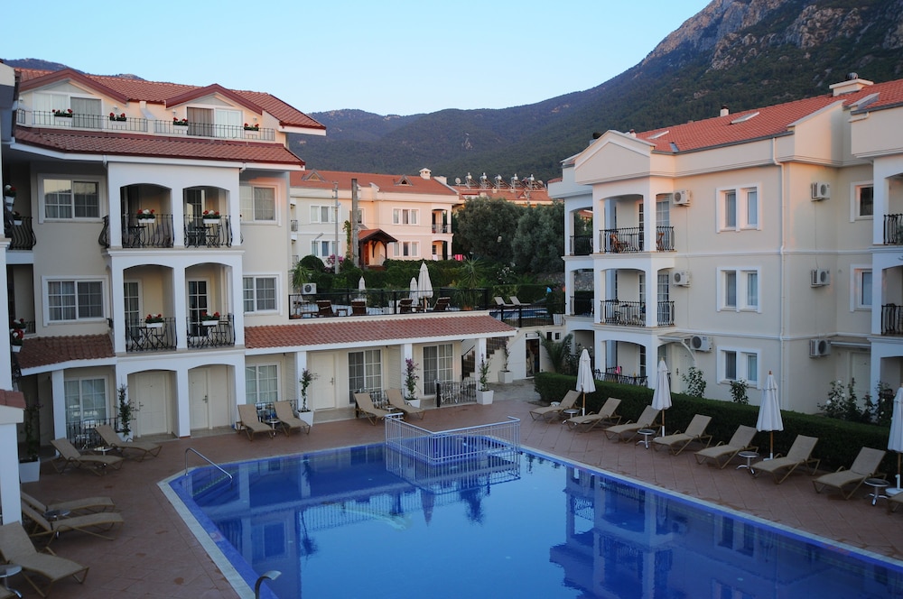 Sea Breeze Hotel & Apartments — Swimming pool in Fethiye, Mugla