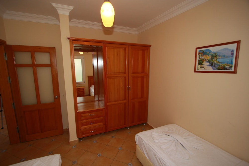 Sea Breeze Hotel & Apartments — Hotel rooms in Fethiye, Mugla