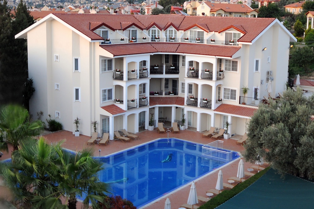 Sea Breeze Hotel & Apartments — Hotel building in Fethiye, Mugla