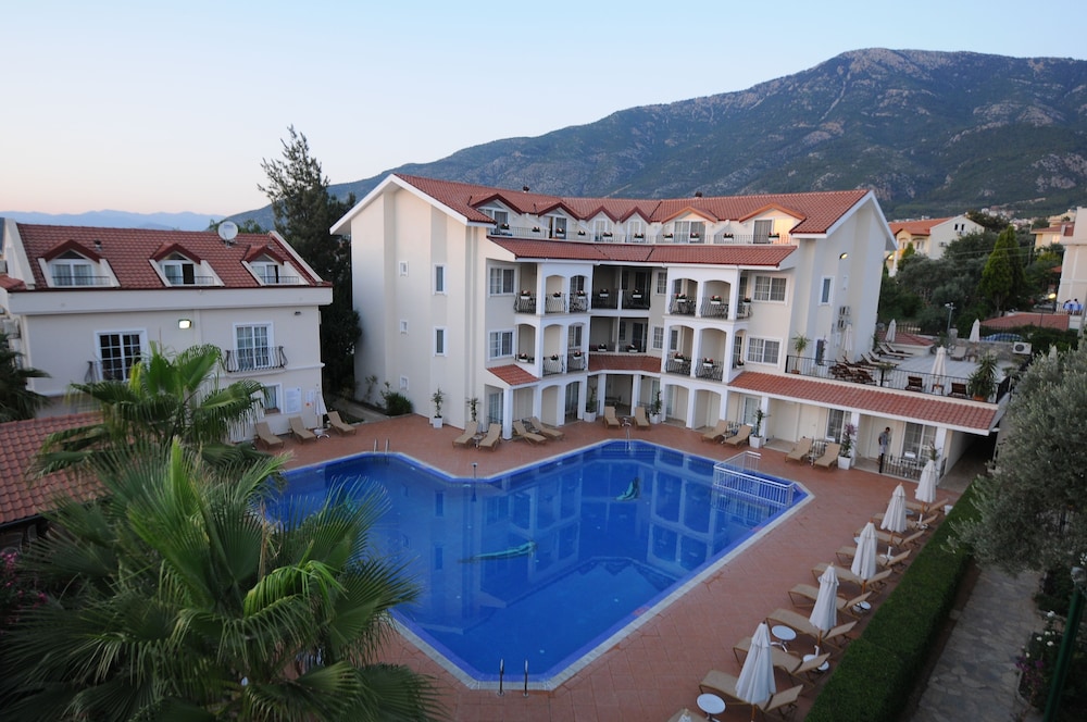 Sea Breeze Hotel & Apartments — Swimming pool in Fethiye, Mugla