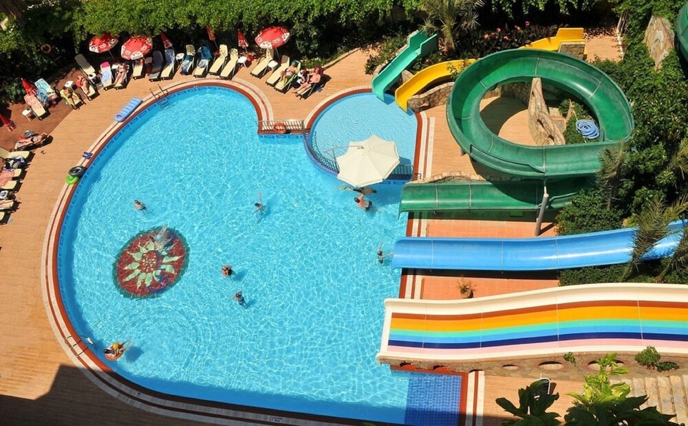 Calimera Sunpark Alanya — Swimming pool in Alanya