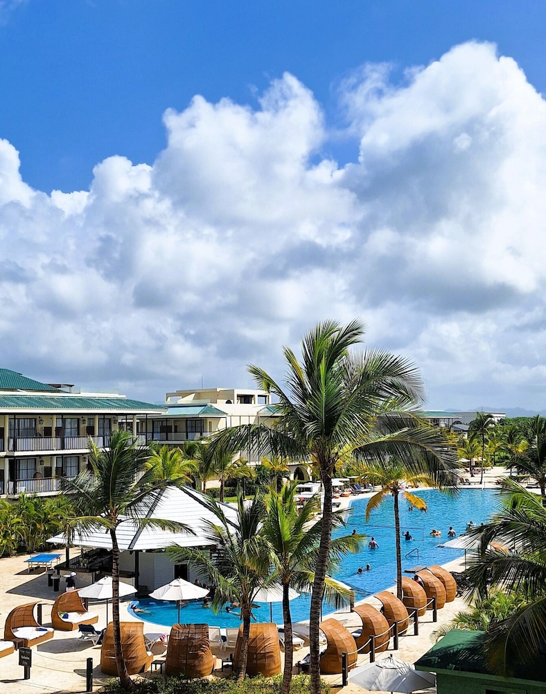 El Beso Adults Only At Ocean El Faro - All Inclusive — Swimming pool in Uvero Alto, La Altagracia