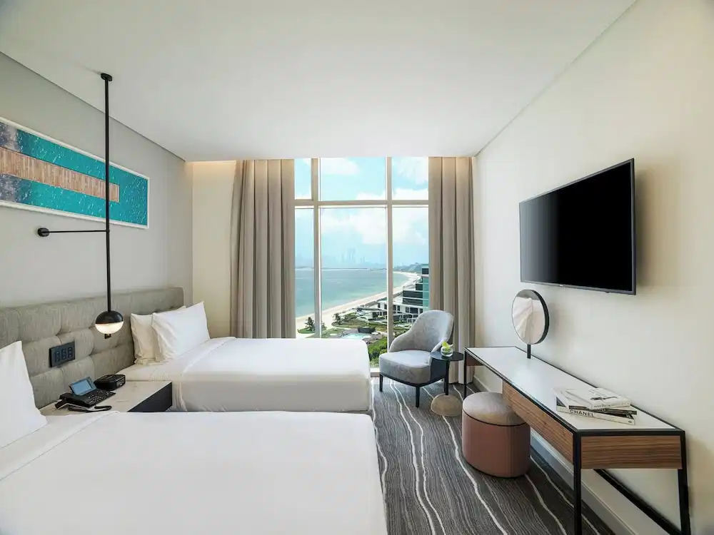 Th8 Palm Dubai Beach Resort, Vignette Collection by IHG — Hotel rooms in Dubai