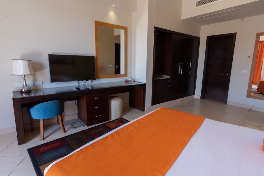 Parrotel Lagoon Waterpark Resort — Hotel rooms in Sharm El Sheikh, Red Sea