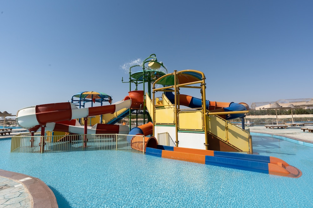Parrotel Lagoon Waterpark Resort — Attractions for children in Sharm El Sheikh, Red Sea
