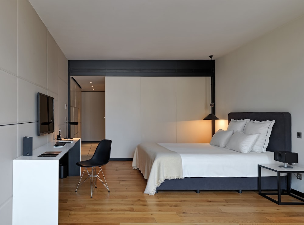 Sense Hotel Sofia, a Member of Design Hotels — Hotel rooms in Sofia, Sofia (province)