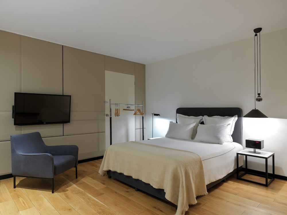 Sense Hotel Sofia, a Member of Design Hotels — Hotel rooms in Sofia, Sofia (province)