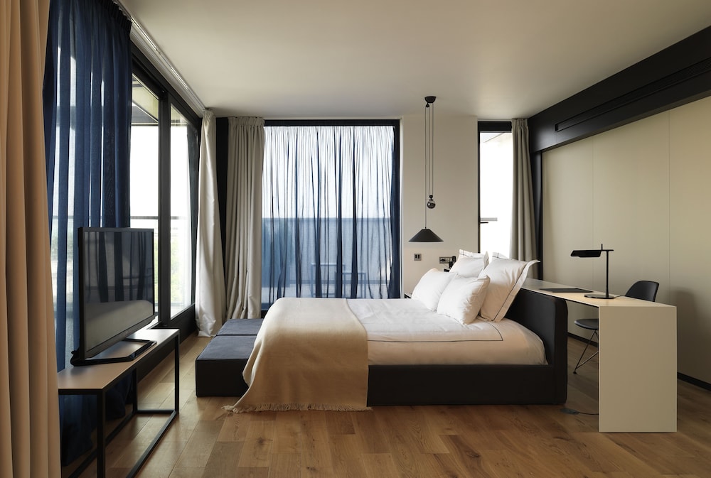 Sense Hotel Sofia, a Member of Design Hotels — Hotel rooms in Sofia, Sofia (province)