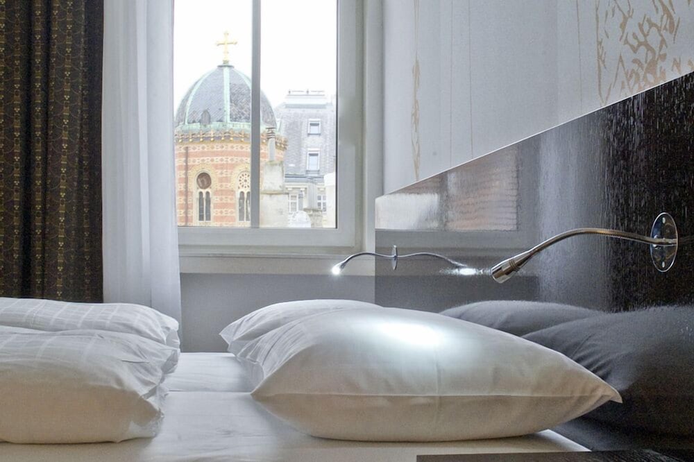 Alma Boutique Hotel