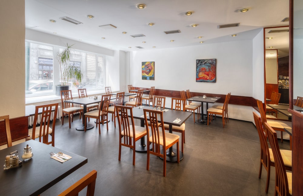 Hotel Harmony — Restaurant & bars in Prague, Prague