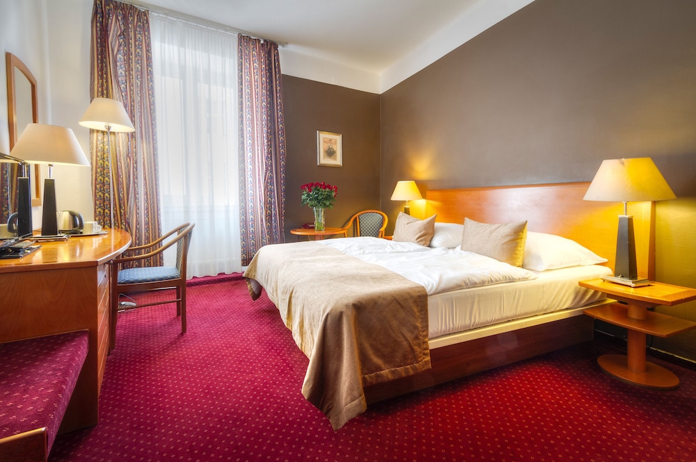 Hotel Harmony — Hotel rooms in Prague, Prague
