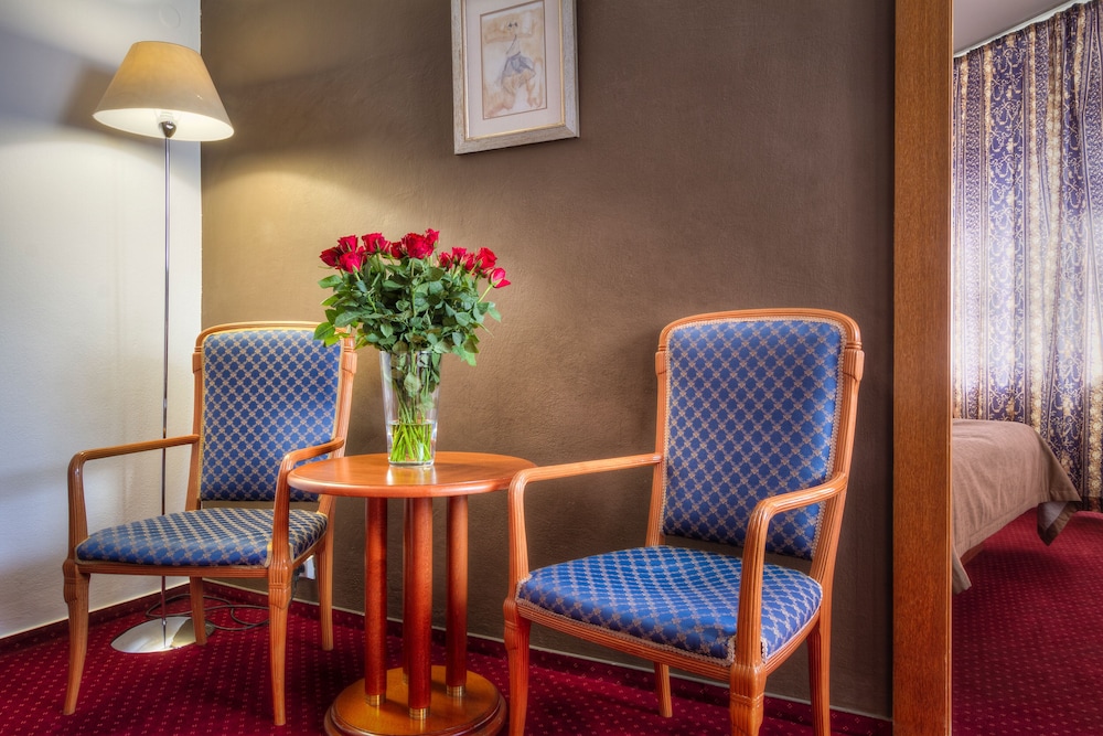 Hotel Harmony — Hotel rooms in Prague, Prague